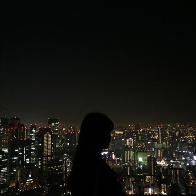 Moon (feat. Flowerwebs) - Single