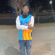 收听 Hooligan、观看音乐视频、阅读小传、查看巡演日期等 ！