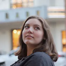 Dengarkan Hunter Elizabeth, tonton video musik, baca bio, lihat tanggal tur & lainnya!