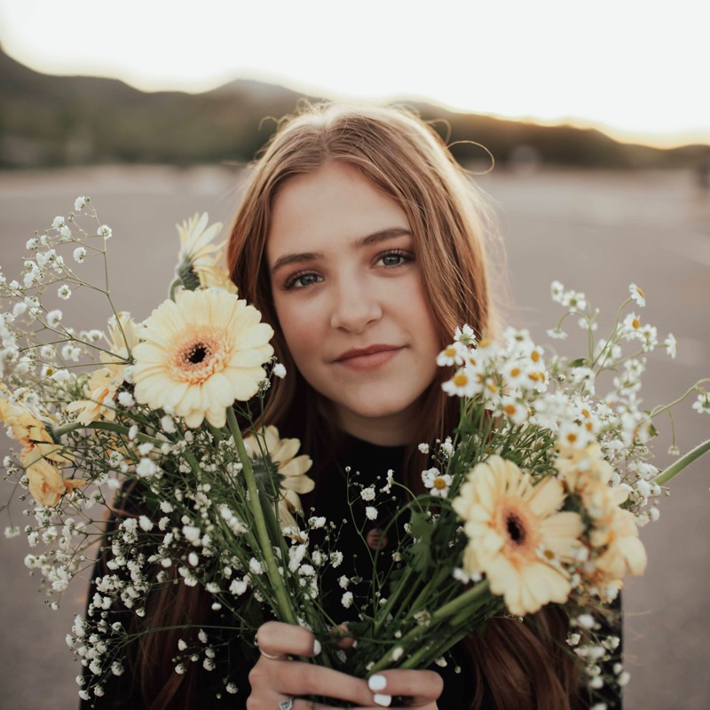 Emily Watts - La Vie En Rose