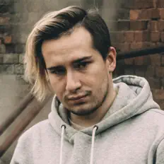 聆聽 babysaymeow、觀看音樂影片、閱讀小傳、查看巡演日期等！