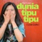 Dunia Tipu Tipu (Live at Cafe) - Yan Loec lyrics