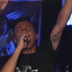 Dengarkan Nativo Real, tonton video musik, baca bio, lihat tanggal tur & lainnya!