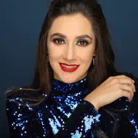 Posłuchaj wykonawcy undefined, obejrzyj teledyski, przeczytaj biografię, zobacz daty tras koncertowych i nie tylko!