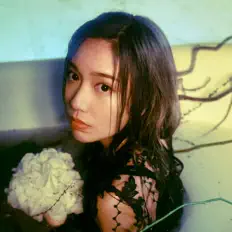 Dengarkan Claudia Koh, tonton video musik, baca bio, lihat tanggal tur & lainnya!