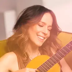 Ascolta Amélie Veille, guarda video musicali, leggi la biografia, vedi le date del tour & altro!