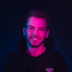 收听 Aron Matthews、观看音乐视频、阅读小传、查看巡演日期等 ！