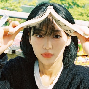 Hold you tight (feat. Chaeeun & SIM2)