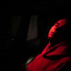 N-Rey सुनें, म्यूज़िक वीडियो देखें, बायो पढ़ें, दौरे की तारीखें और बहुत कुछ देखें!