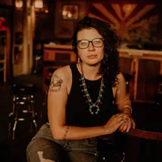 Hör dir Katie Mae & the Lubrication an, schau dir Musikvideos an, lies die Biografie, finde Tourdaten und mehr!