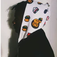 Hör dir Iburaa an, schau dir Musikvideos an, lies die Biografie, finde Tourdaten und mehr!