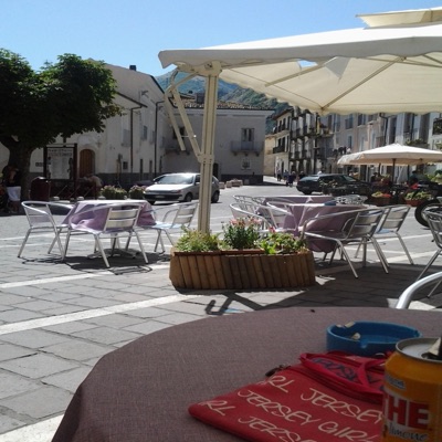 Gorilla Glue - Single