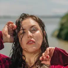 Poslechněte si interpreta Sammi Morelli, sledujte hudební videa, přečtěte si životopis, podívejte se na data turné a další informace.