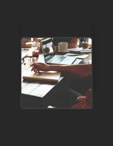 Poslechněte si interpreta Ivan Slonovich, sledujte hudební videa, přečtěte si životopis, podívejte se na data turné a další informace.