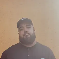 收听 JMKM、观看音乐视频、阅读小传、查看巡演日期等 ！