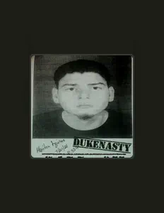 Ouve DukeNasty, vê vídeos de música, lê a biografia, vê as datas da digressão e muito mais!