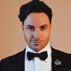 Poslechněte si interpreta パオロ, sledujte hudební videa, přečtěte si životopis, podívejte se na data turné a další informace.