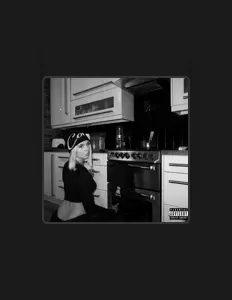 Hör dir PLEE an, schau dir Musikvideos an, lies die Biografie, finde Tourdaten und mehr!