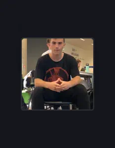 Poslechněte si interpreta Beandrew Tate, sledujte hudební videa, přečtěte si životopis, podívejte se na data turné a další informace.