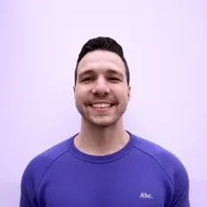 Escucha a AJ, mira videos musicales, lee su biografía, consulta las fechas de las gira y más.