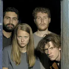 Ascolta Cosse, guarda video musicali, leggi la biografia, vedi le date del tour & altro!