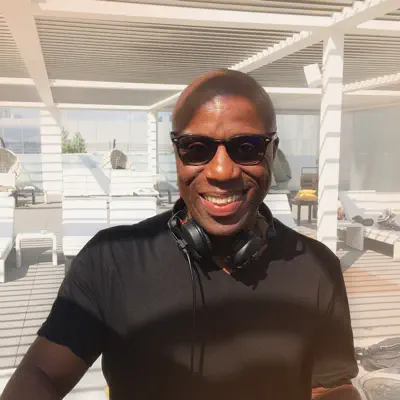 Listen to Derrick McKenzie, watch music videos, read bio, see tour dates & more!