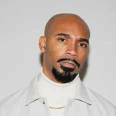 Ακούστε περιεχόμενο από PRESTIGE, παρακολουθήστε μουσικά βίντεο, διαβάστε το βιογραφικό, δείτε ημερομηνίες περιοδείας, και πολλά ακόμη!