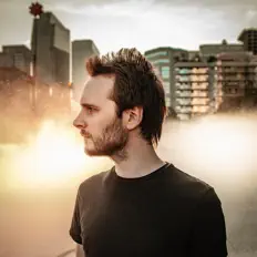 Norman Cooper dinle, müzik videolarını izle, biyografisini oku, tur tarihlerini ve daha fazlasını gör!