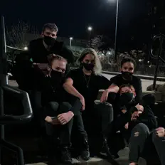 Ouça The Dead Friends Club, assista a videoclipes, leia a biografia, veja as datas das turnês e mais!