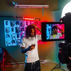 Rello YNE을(를) 듣고, 뮤직 비디오를 보고, 약력을 읽고, 투어 일정 등을 확인하세요!