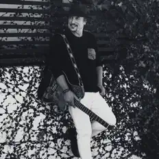 Ouve Paul Montesano, vê vídeos de música, lê a biografia, vê as datas da digressão e muito mais!