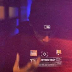 Dengarkan Chris Kardiac, tonton video musik, baca bio, lihat tanggal tur & lainnya!