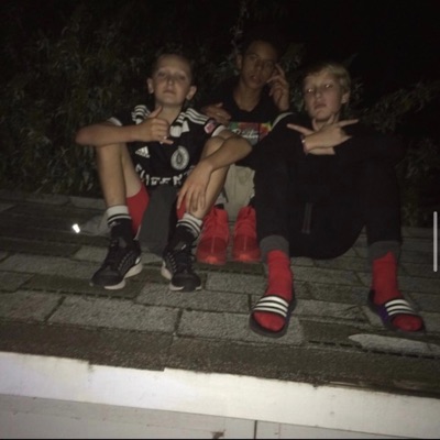 Tommyyee (feat. Tommyg-2x) - Single