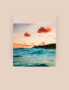 Listen to 故煢, watch music videos, read bio, see tour dates & more!