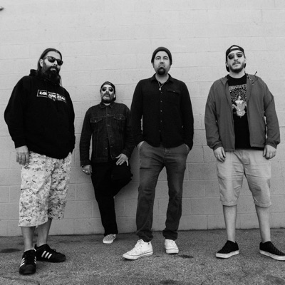 Escucha a Deftones, mira videos musicales, lee su biografía, consulta las fechas de las gira y más.