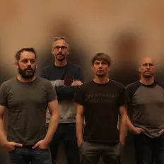Ascolta HAISCORE, guarda video musicali, leggi la biografia, vedi le date del tour & altro!
