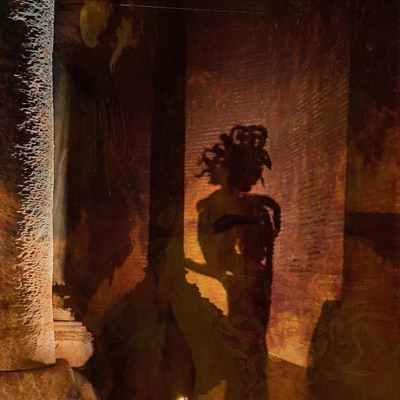 Fell In Luv With Medusa