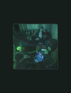 Hör dir МИНУС18 an, schau dir Musikvideos an, lies die Biografie, finde Tourdaten und mehr!
