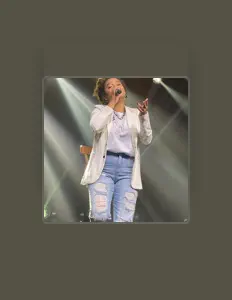 Luister naar Fabi Oliveira, bekijk muziekvideo's, lees de bio, bekijk de tourdata, en meer!