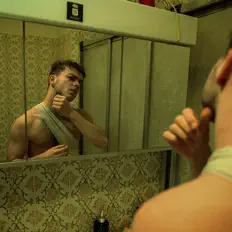 聆聽 Lep 13、觀看音樂影片、閱讀小傳、查看巡演日期等！