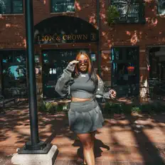 收听 DJ Rooty Red、观看音乐视频、阅读小传、查看巡演日期等 ！