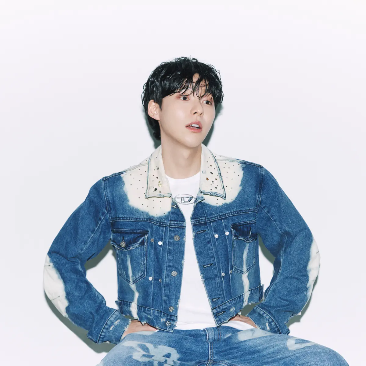 WOO JIN YOUNG - Don't Worry Be Happy - EP (2024) [iTunes Plus AAC M4A]-新房子