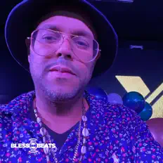 Ascolta Bless One Beats, guarda video musicali, leggi la biografia, vedi le date del tour & altro!