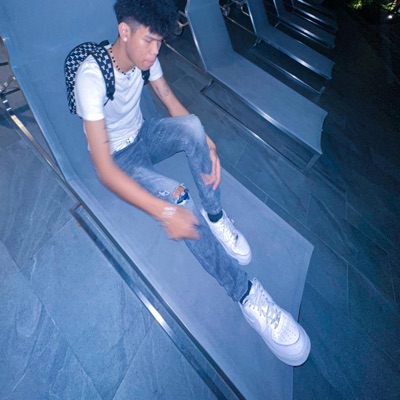 She's player - Single