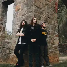 收听 Damn Renegades、观看音乐视频、阅读小传、查看巡演日期等 ！