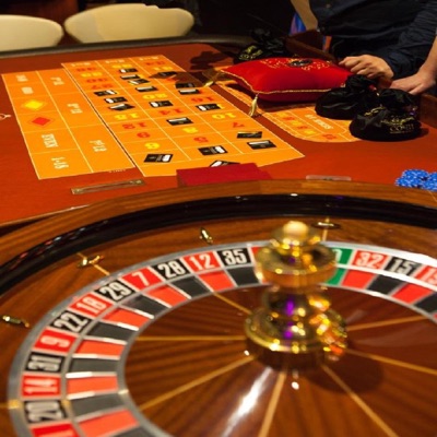 Trevek - Never Let go of me (Nightcrawler) [Slowed]