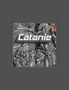 Classを聴いたり、ミュージックビデオを鑑賞したり、経歴やツアー日程などを確認したりしましょう！