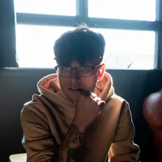 Ouça Nate Ouellette, assista a videoclipes, leia a biografia, veja as datas das turnês e mais!