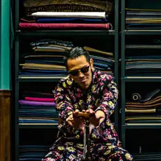 Dengarkan ILL SWAG GAGA, tonton video musik, baca bio, lihat tanggal tur & lainnya!