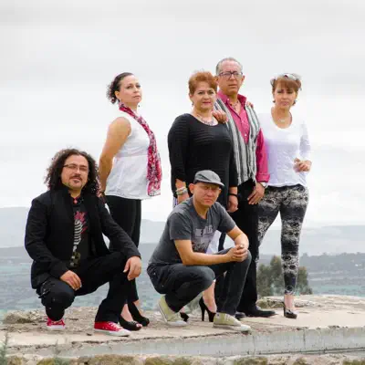 Listen to Albatros, watch music videos, read bio, see tour dates & more!